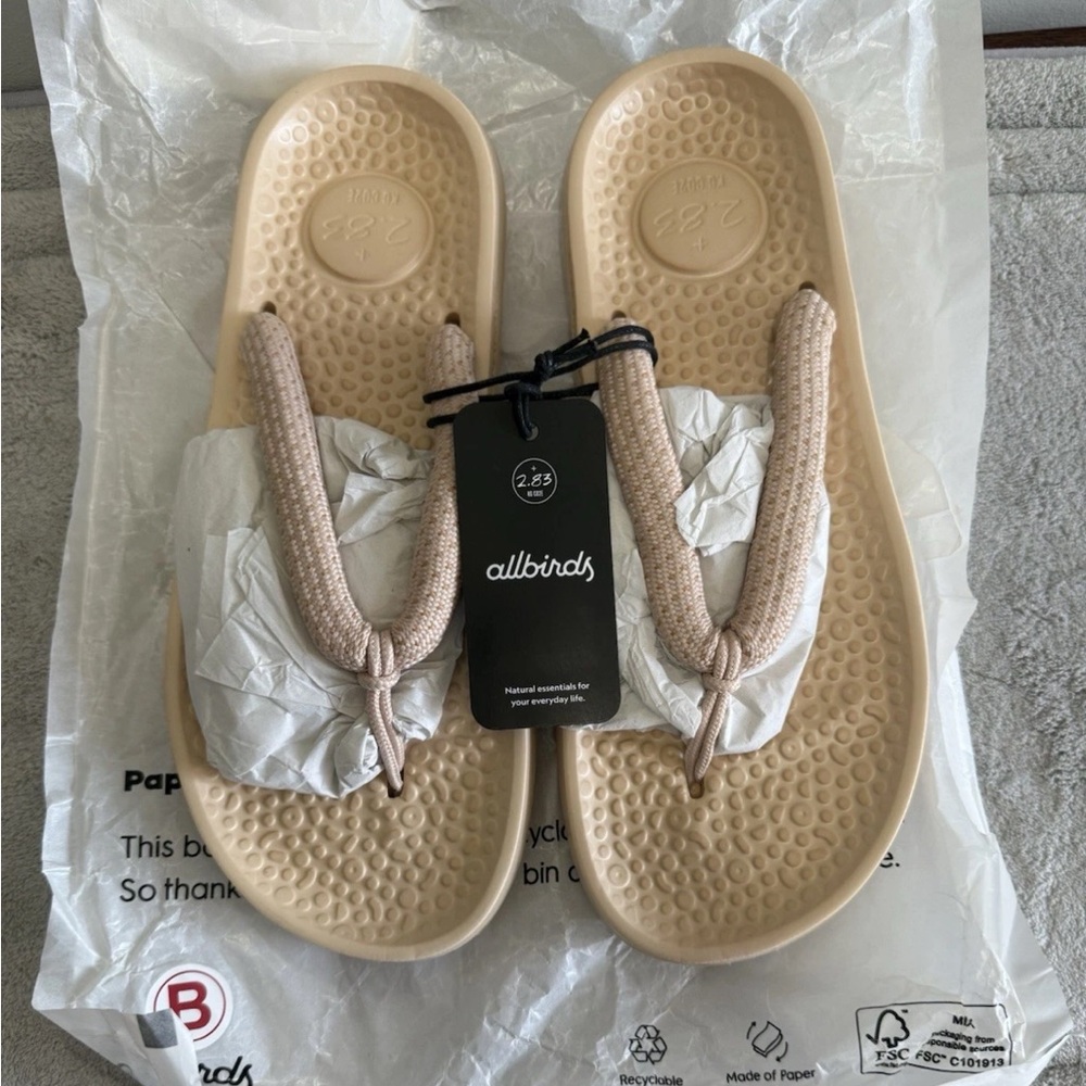 Allbirds Sugar Zeffer in‎ Lux Beige Adult Flip Flops Sandals - NWT